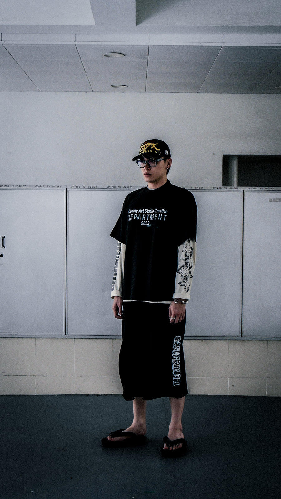 WORN001- BLACK